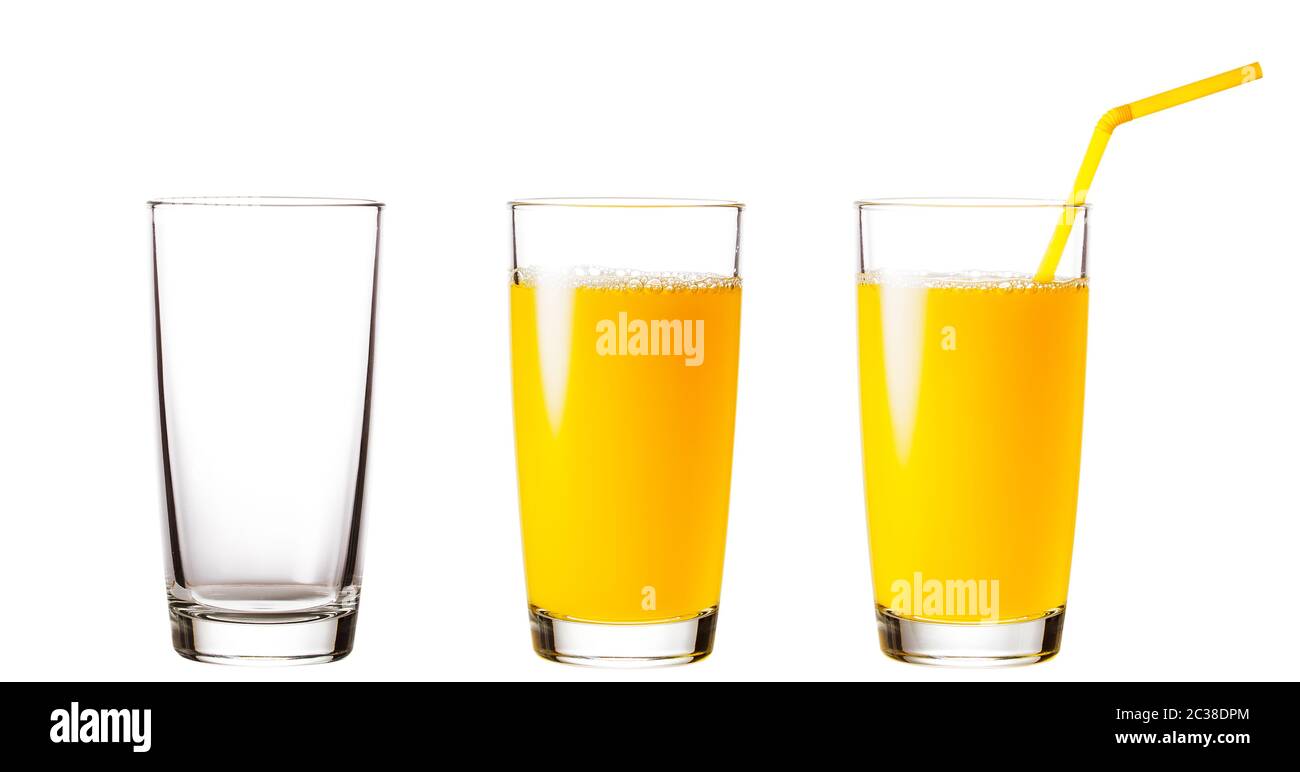 Verres vide et plein d'un jus d'orange isolé sur fond blanc. Collage. Banque D'Images