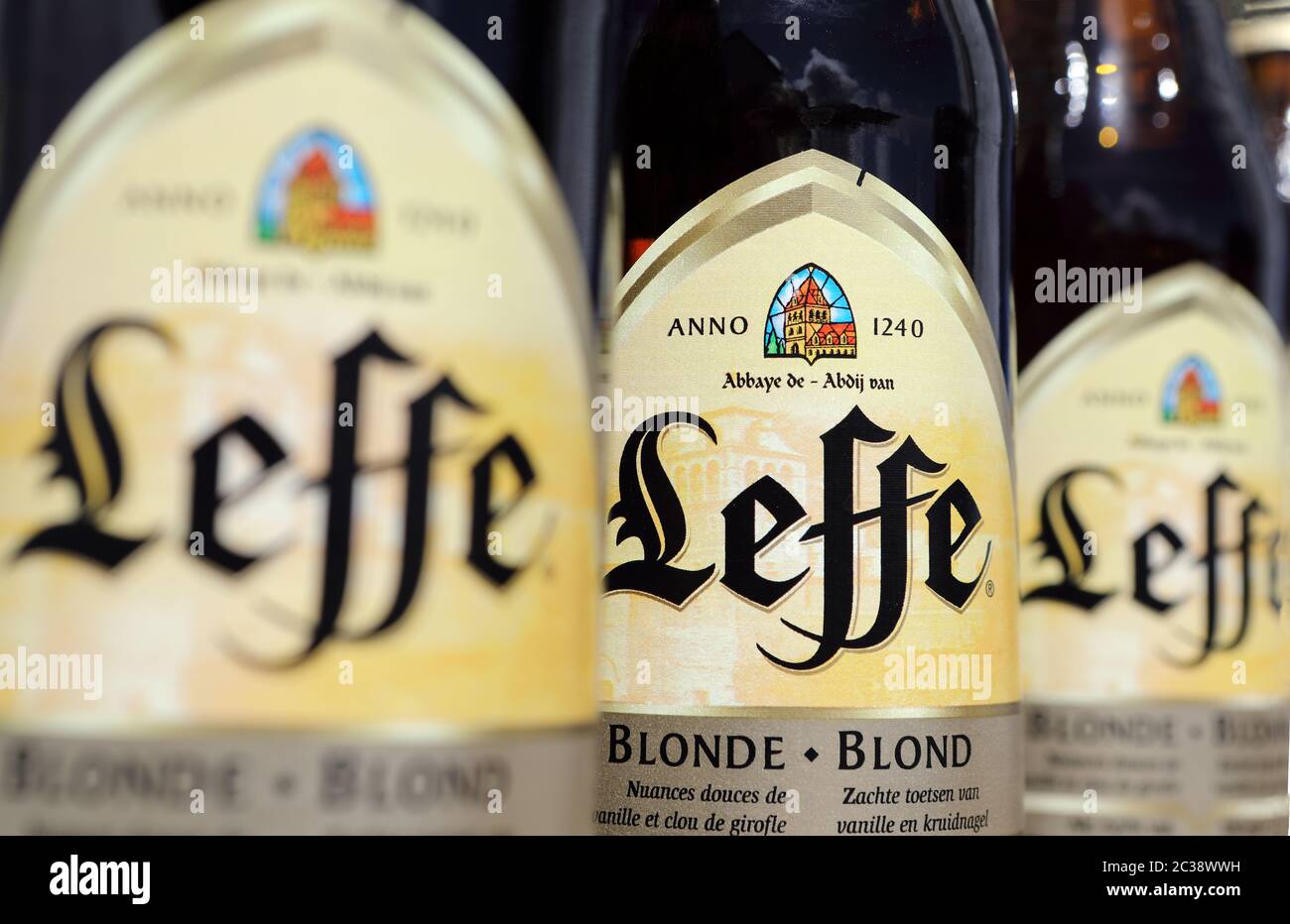 Bouteilles de bière Leffe Blonde Banque D'Images