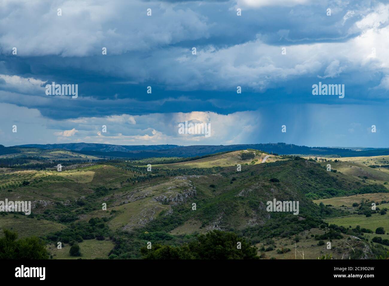 Parc naturel dans les montagnes de la Villa Serrana, endroit incroyablement beau Banque D'Images