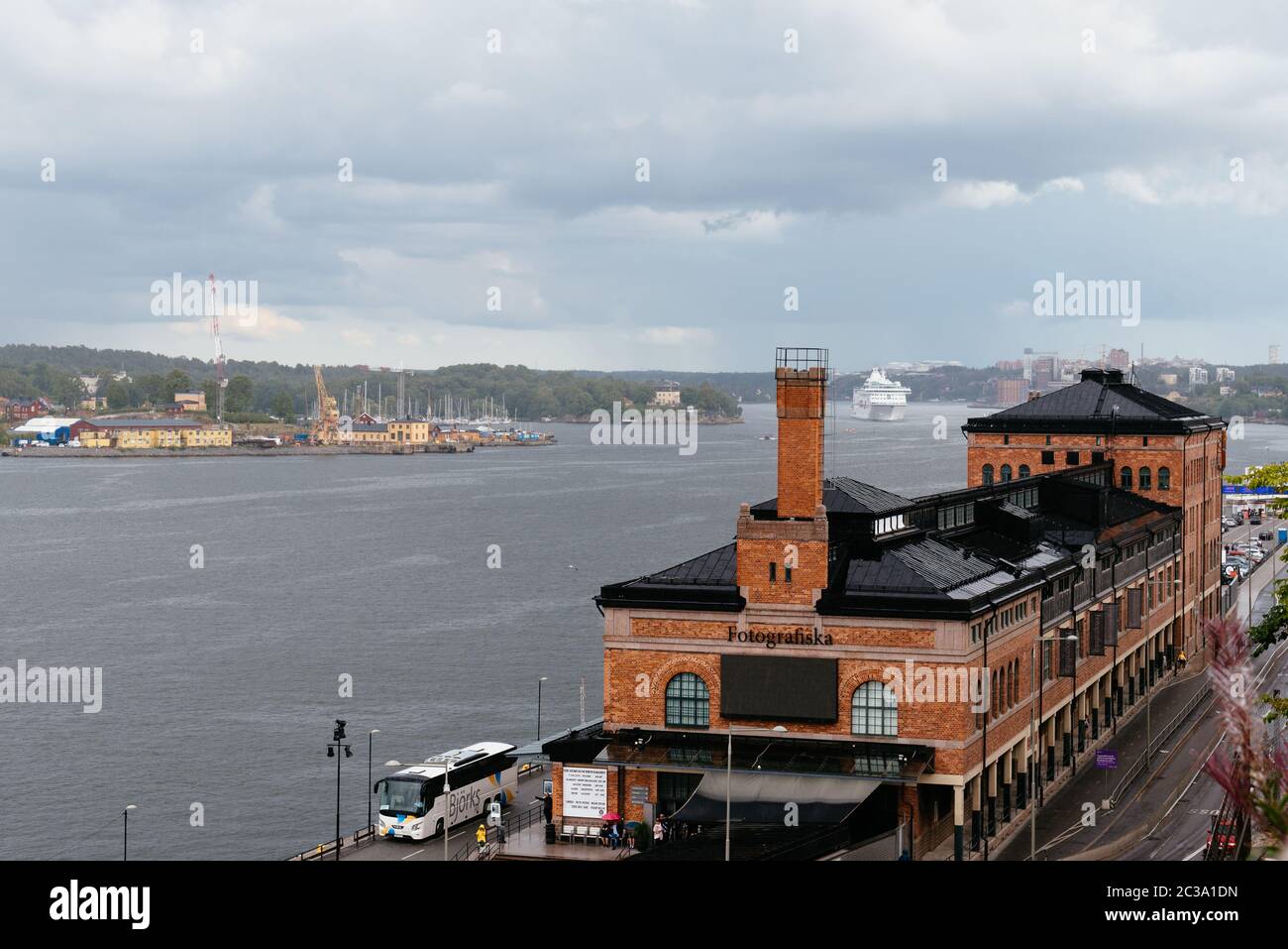 Stockholm, Suède - 8 août 2019 : vue sur Fotografiska, un musée de la photographie contemporaine dans le quartier de Sodermalm à Stockholm Banque D'Images