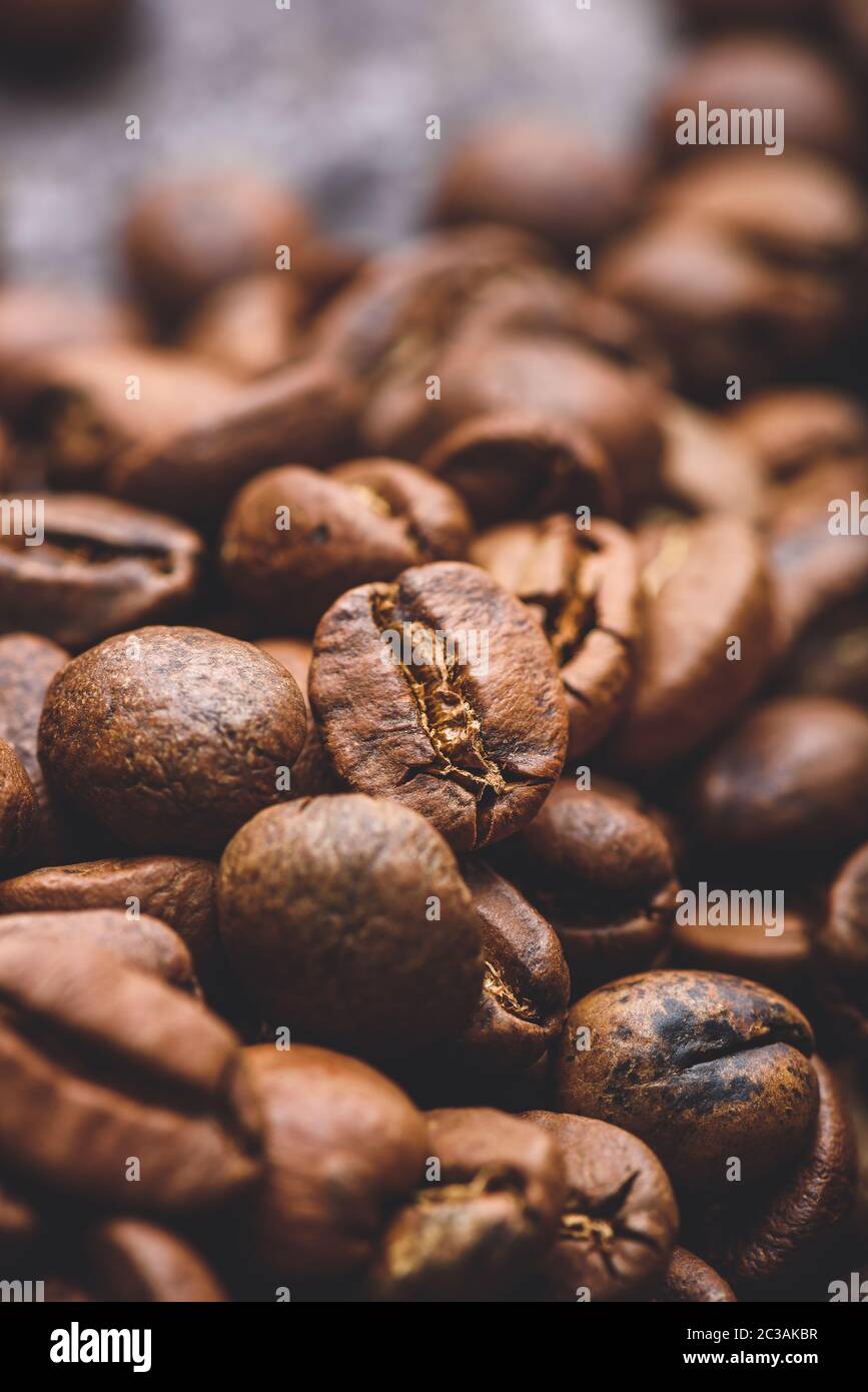 Contexte de grains de café torréfié. Selective focus Banque D'Images