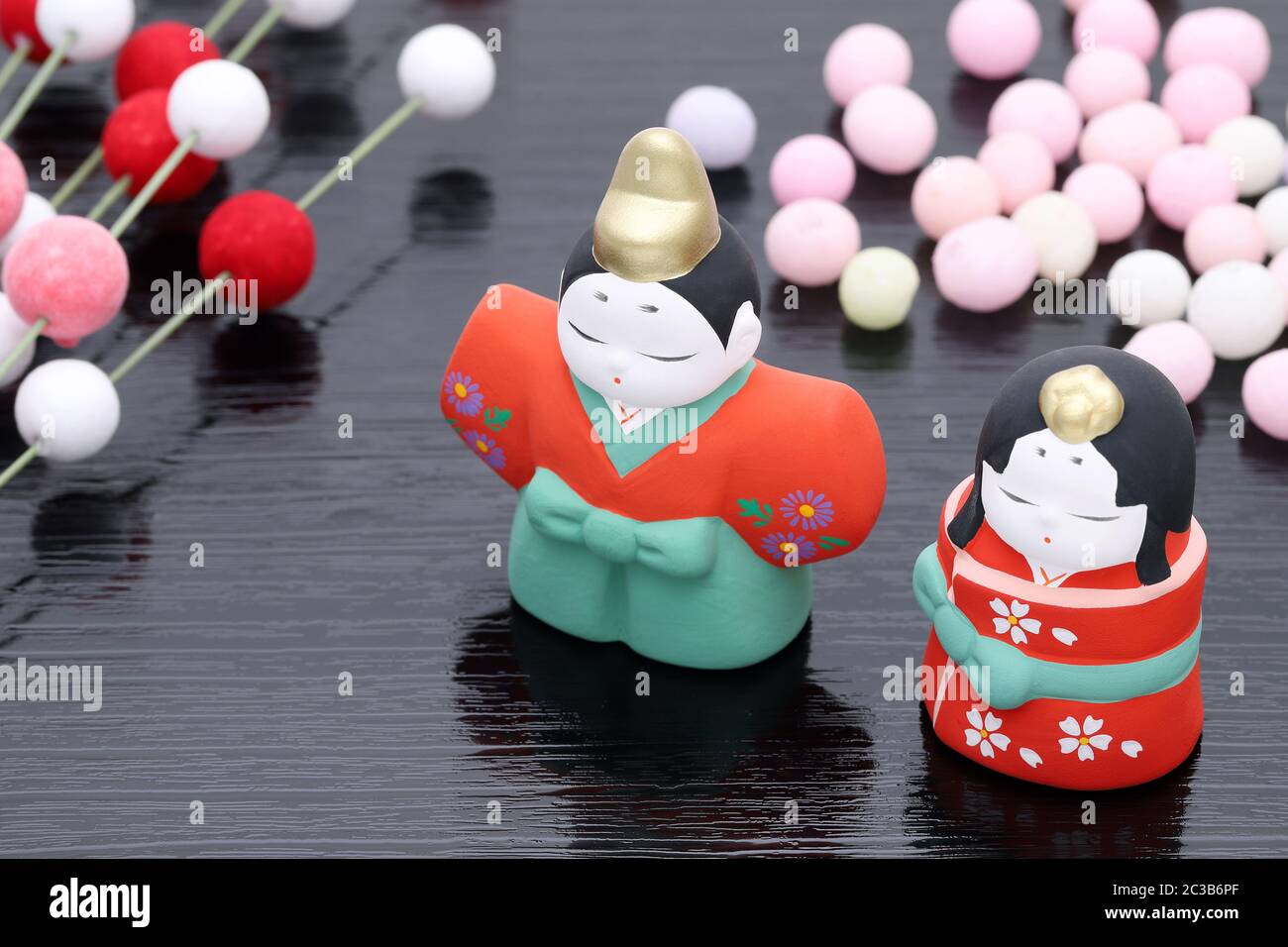 Poupées japonaises traditionnelles utilisées pour un festival Hinamaturi pour les filles Banque D'Images