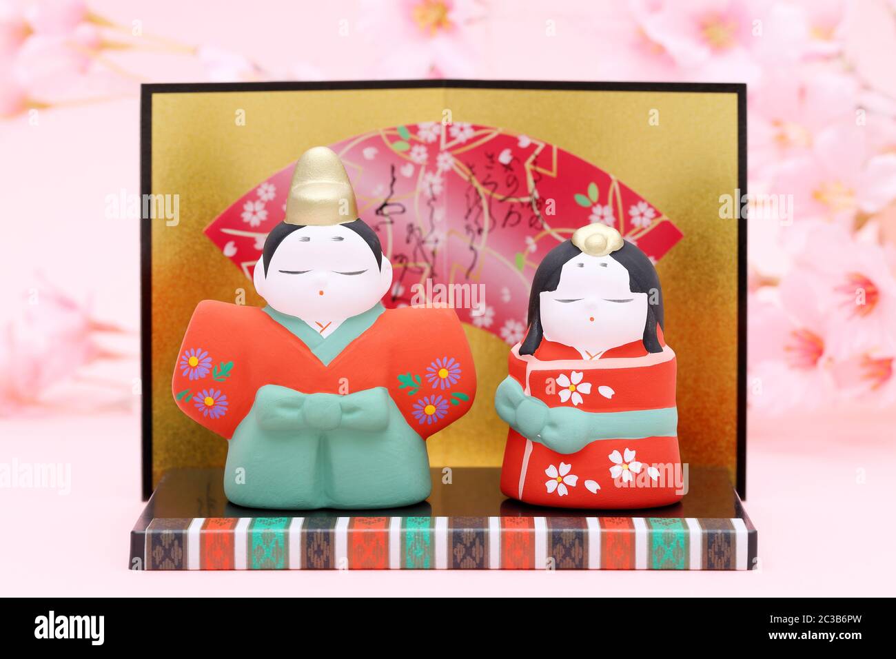 Poupées japonaises traditionnelles utilisées pour un festival Hinamaturi pour les filles Banque D'Images