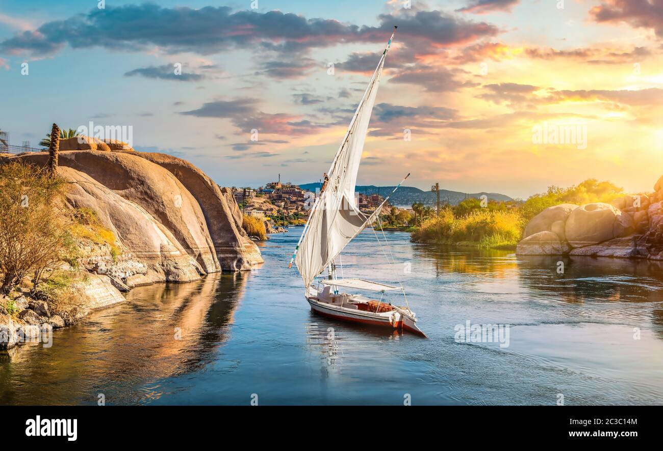 Le Nil en Egypte. L'Afrique d'Assouan Banque D'Images