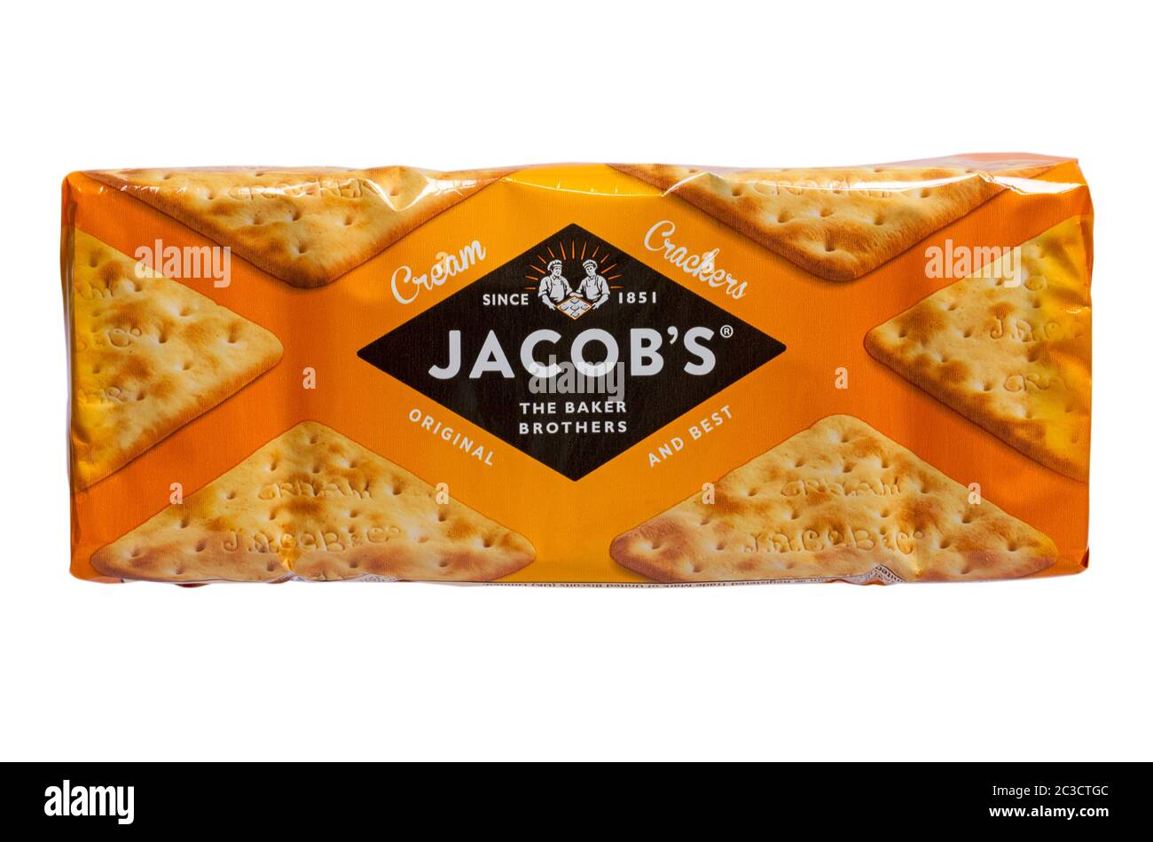 Paquet de crackers de crème Jacob original et meilleur les frères Baker depuis 1851 isolé sur fond blanc - biscuits salés Banque D'Images