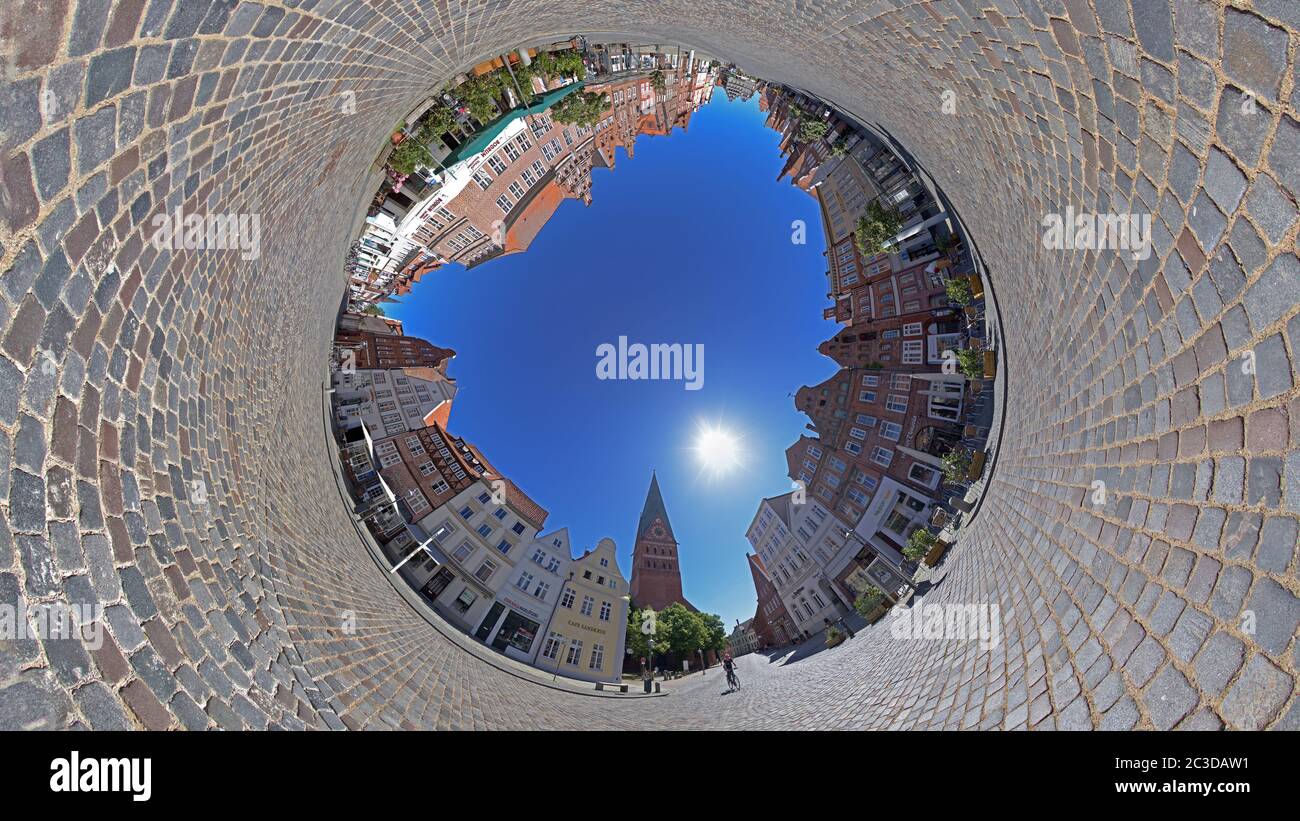 Photo de Little Planet, place Am Sande, Lüneburg, Basse-Saxe, Allemagne Banque D'Images