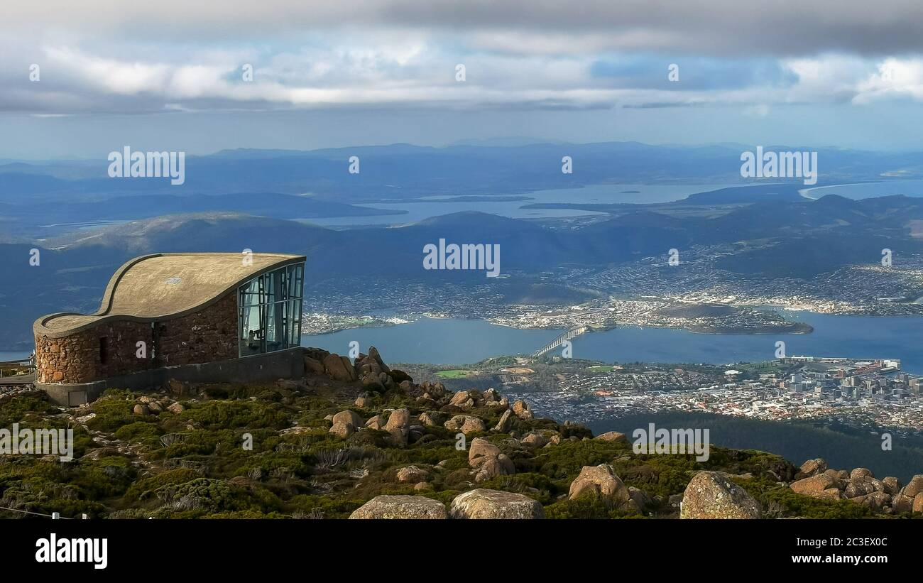 HOBART, Tasmanie, Australie- AVRIL,11, 2016 : le point de vue d'Hobart en Tasmanie à partir de Mt Wellington Banque D'Images
