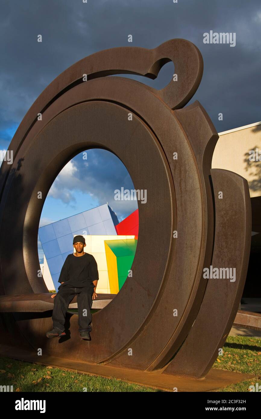 Sculpture à l'extérieur du Strong National Museum of Play, Rochester, New York State, Etats-Unis Banque D'Images