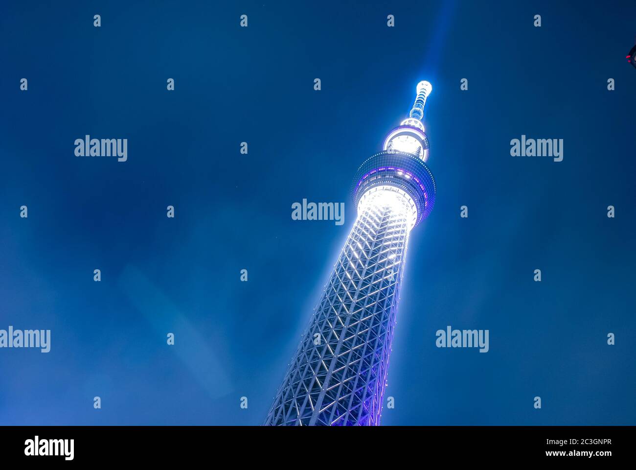 Vue nocturne sur le Tokyo Sky Tree Banque D'Images