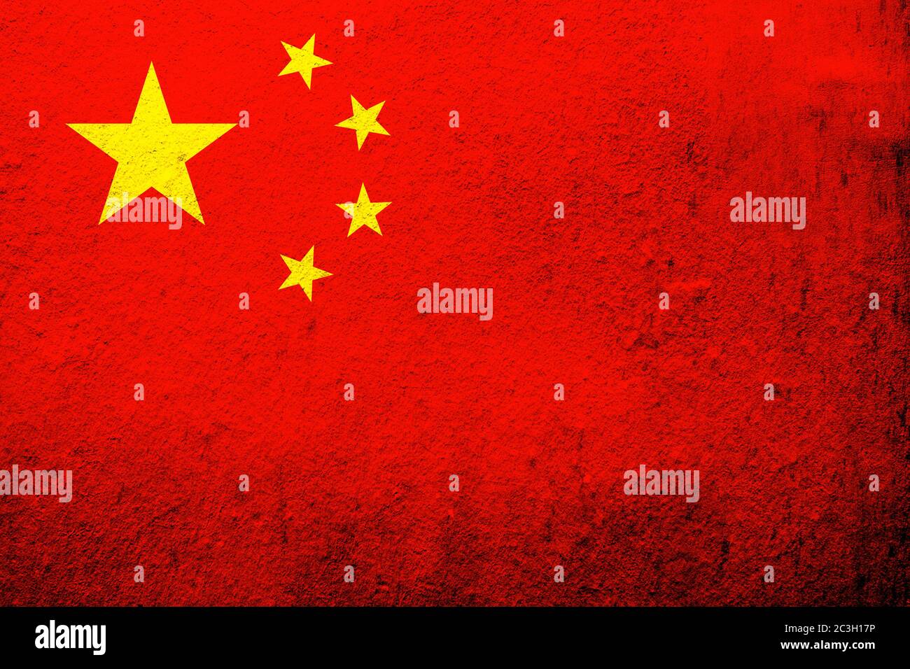 Drapeau national de la République populaire de Chine (drapeau rouge cinq étoiles). Fond Grunge Banque D'Images