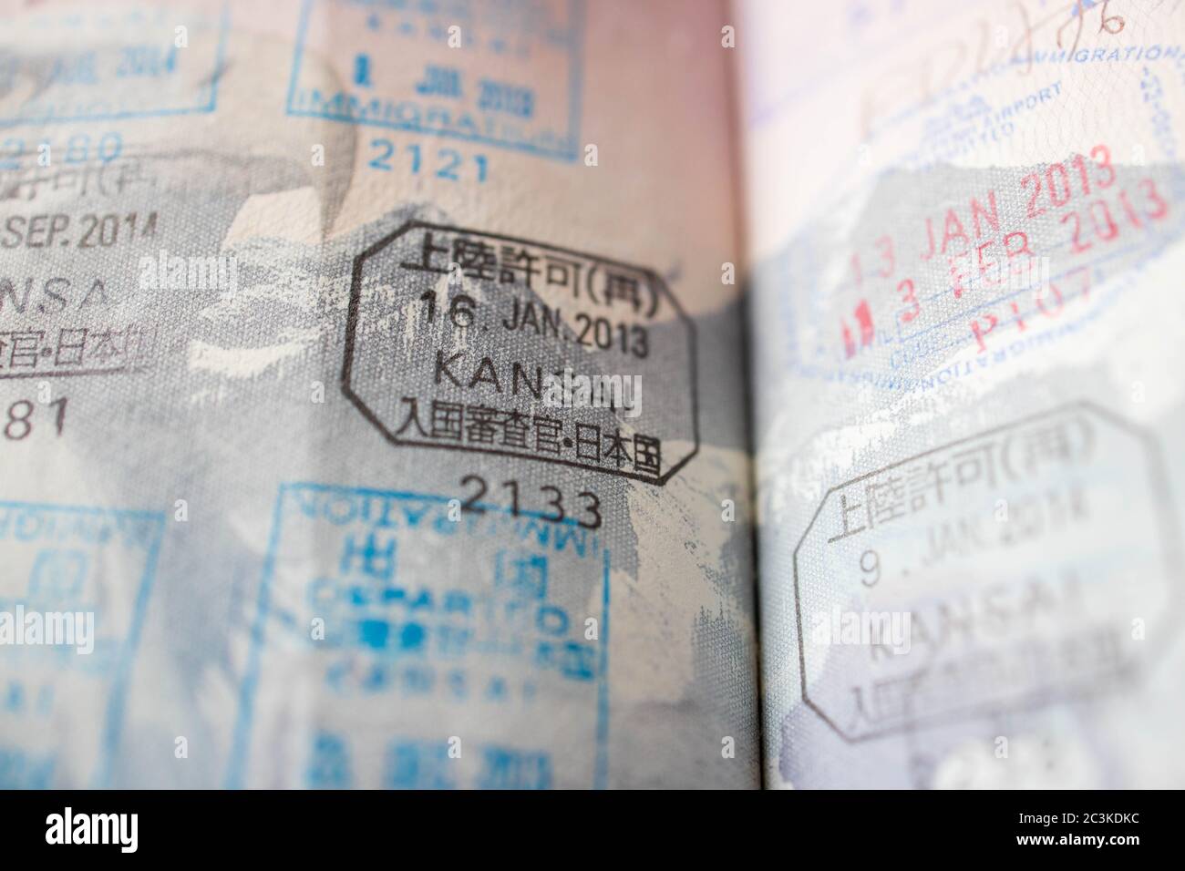 Timbres japonais d'arrivée et de départ en passeport Banque D'Images