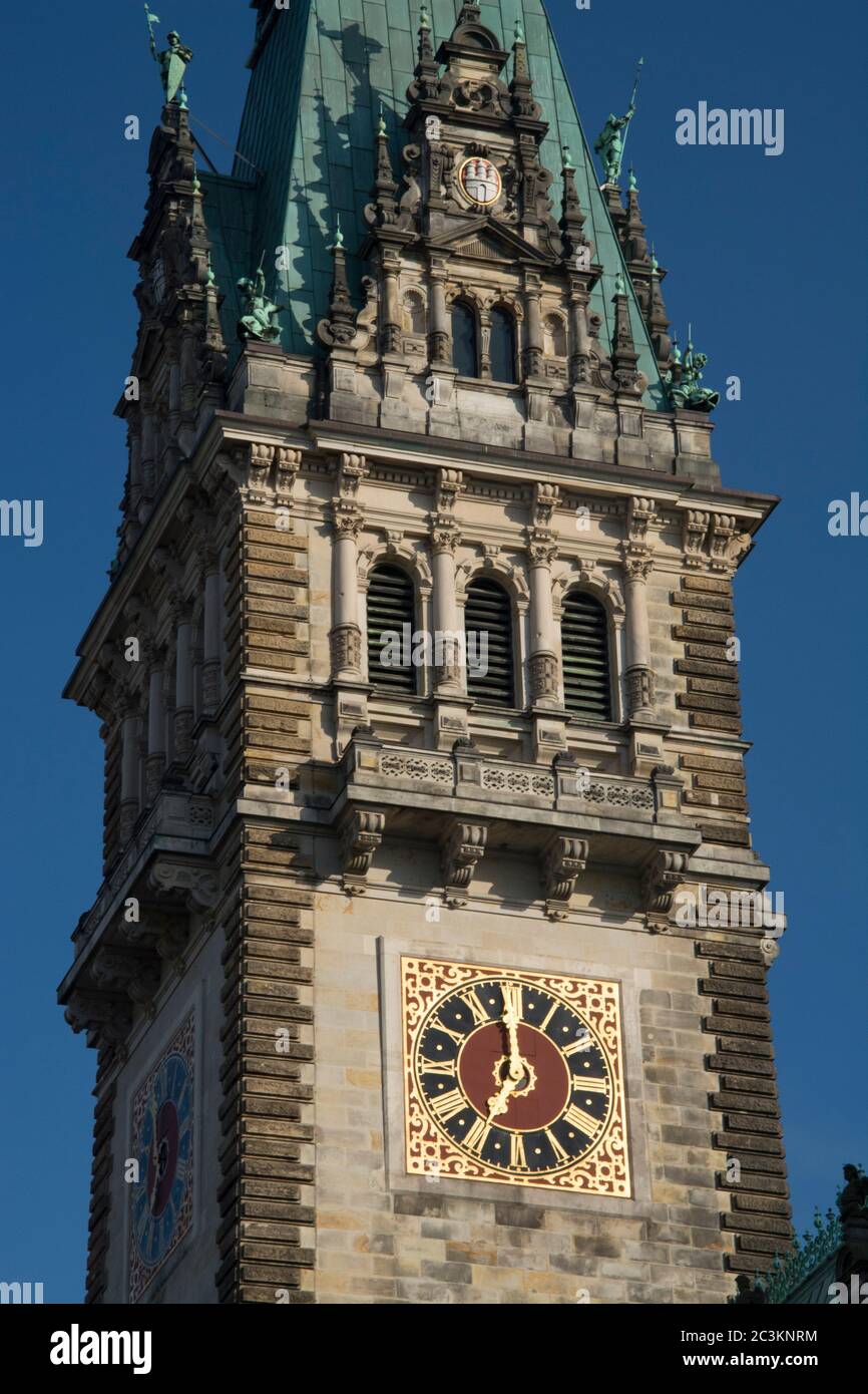 Tour de Clocktower du Rathaus ou hôtel de ville à Hambourg, Allemagne Banque D'Images