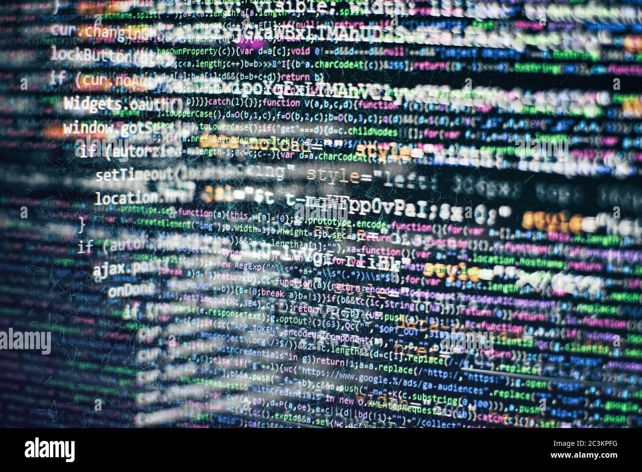 Code de script informatique abstrait. Écran de code de programmation du développeur de logiciel. Temps de travail de programmation logicielle. Texte de code écrit et créé entièrement b Banque D'Images