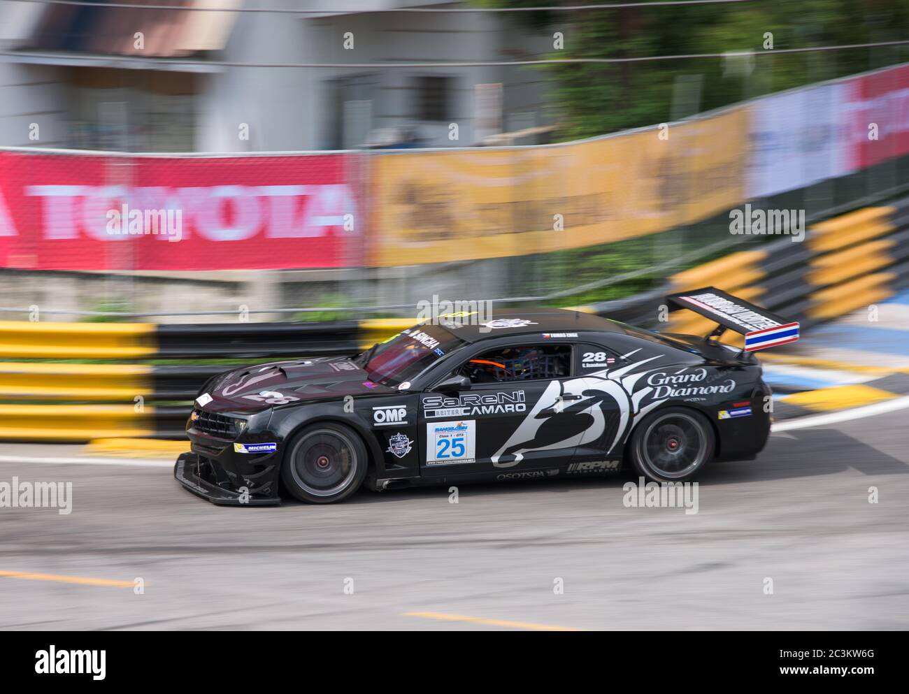 Bang Saen, Thaïlande - 28 novembre 2015 : la Camaro de Chevrolet de Tomas Enge en compétition au festival Super Class of Bang Saen Speed à Bang Saen, Cho Banque D'Images
