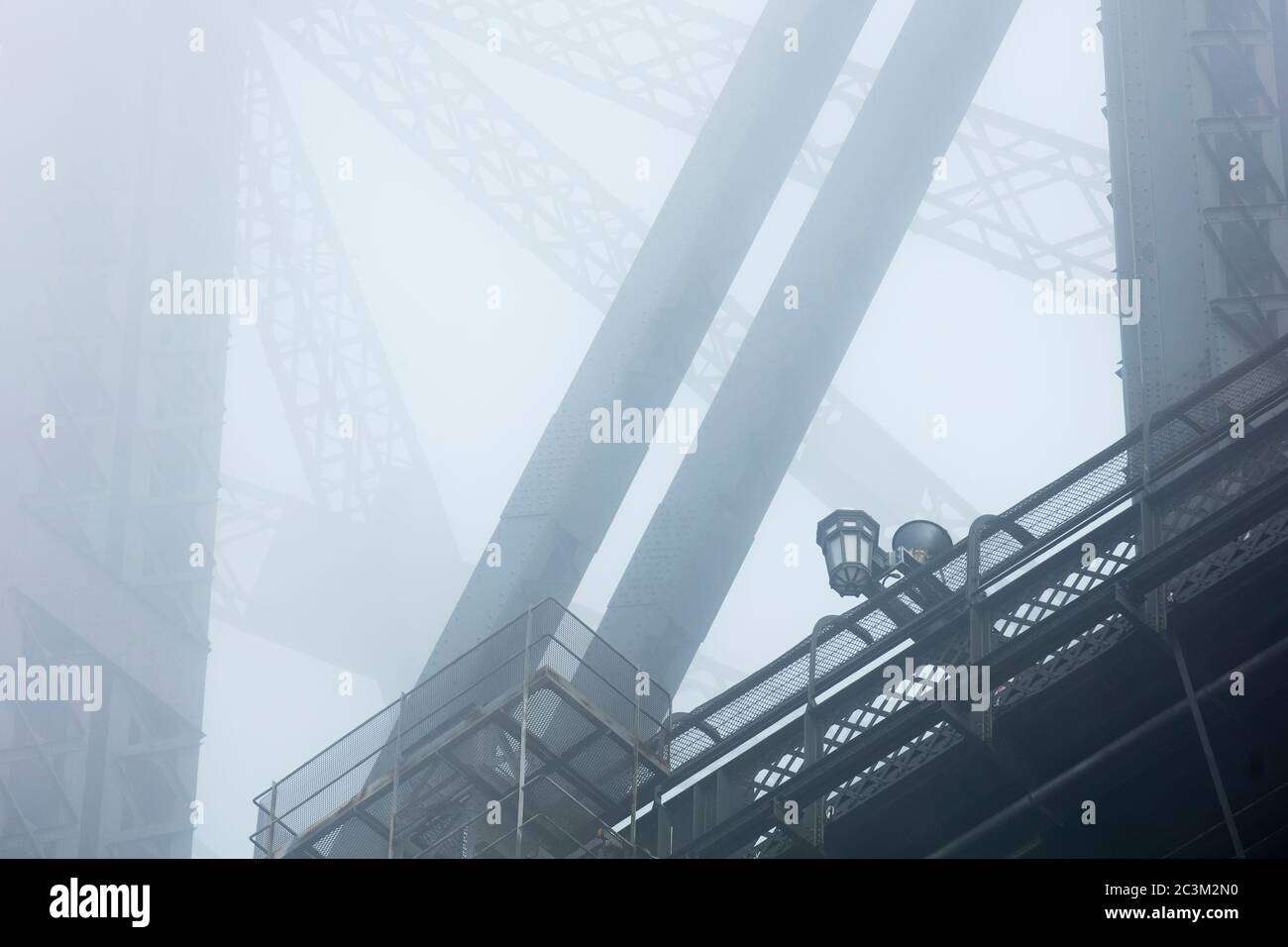 Brouillard sur le pont du port de Sydney Banque D'Images