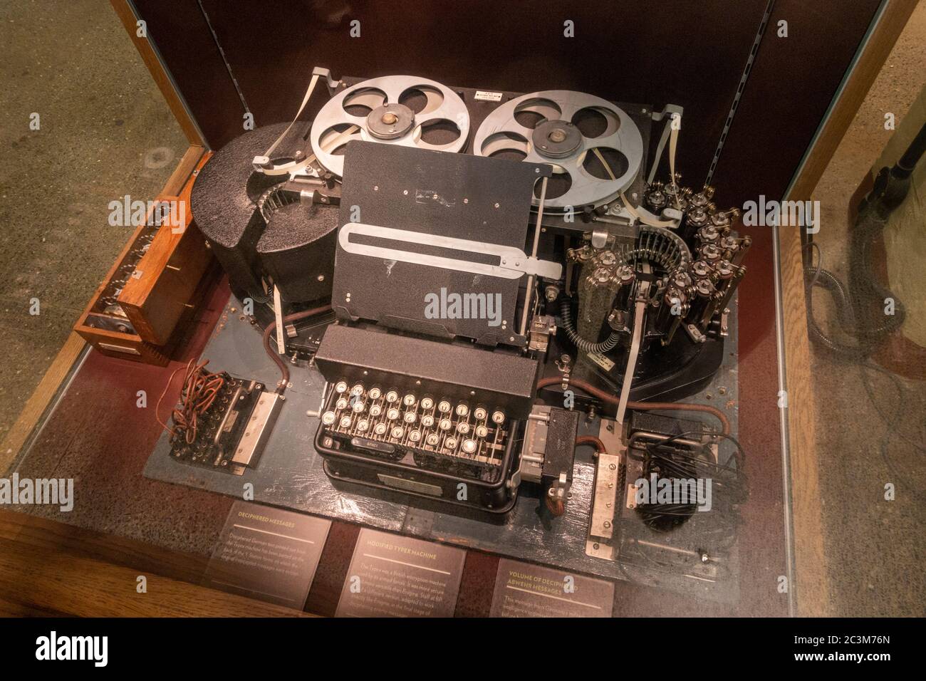 Machine de type modifié, une machine de chiffrement britannique exposée à Bletchley Park, Bletchley. Buckinghamshire, Royaume-Uni. Banque D'Images