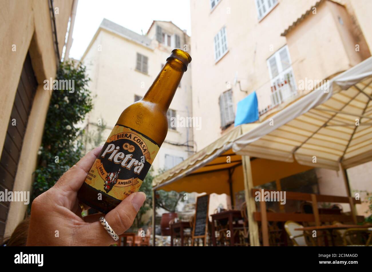 Bière Corse à la Citadelle, Calvi, Corse Banque D'Images