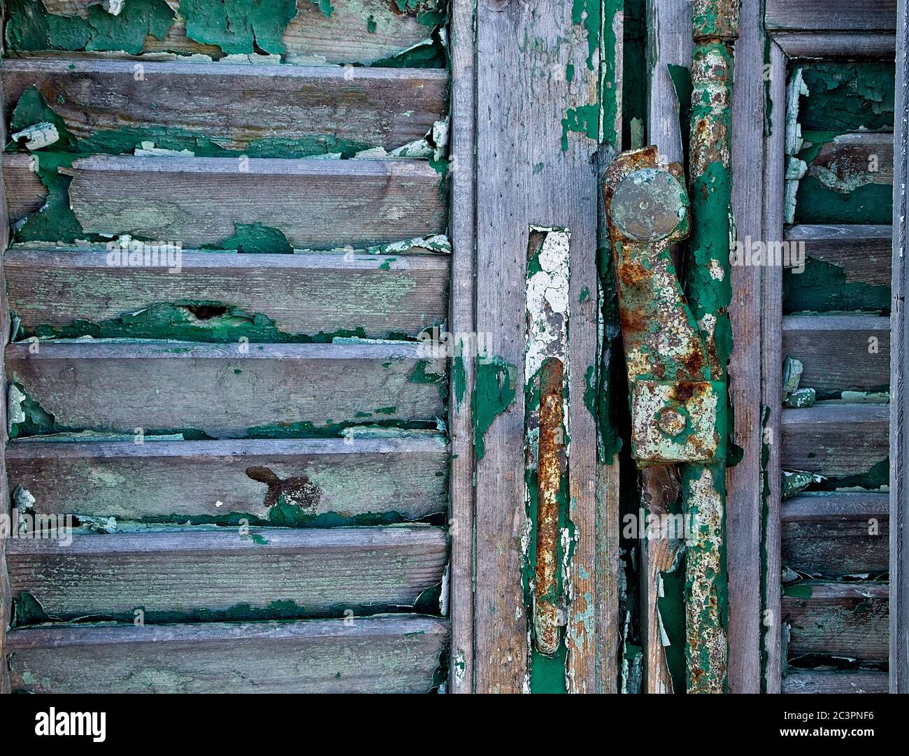 Anciens volets windoe avec verrou Banque D'Images