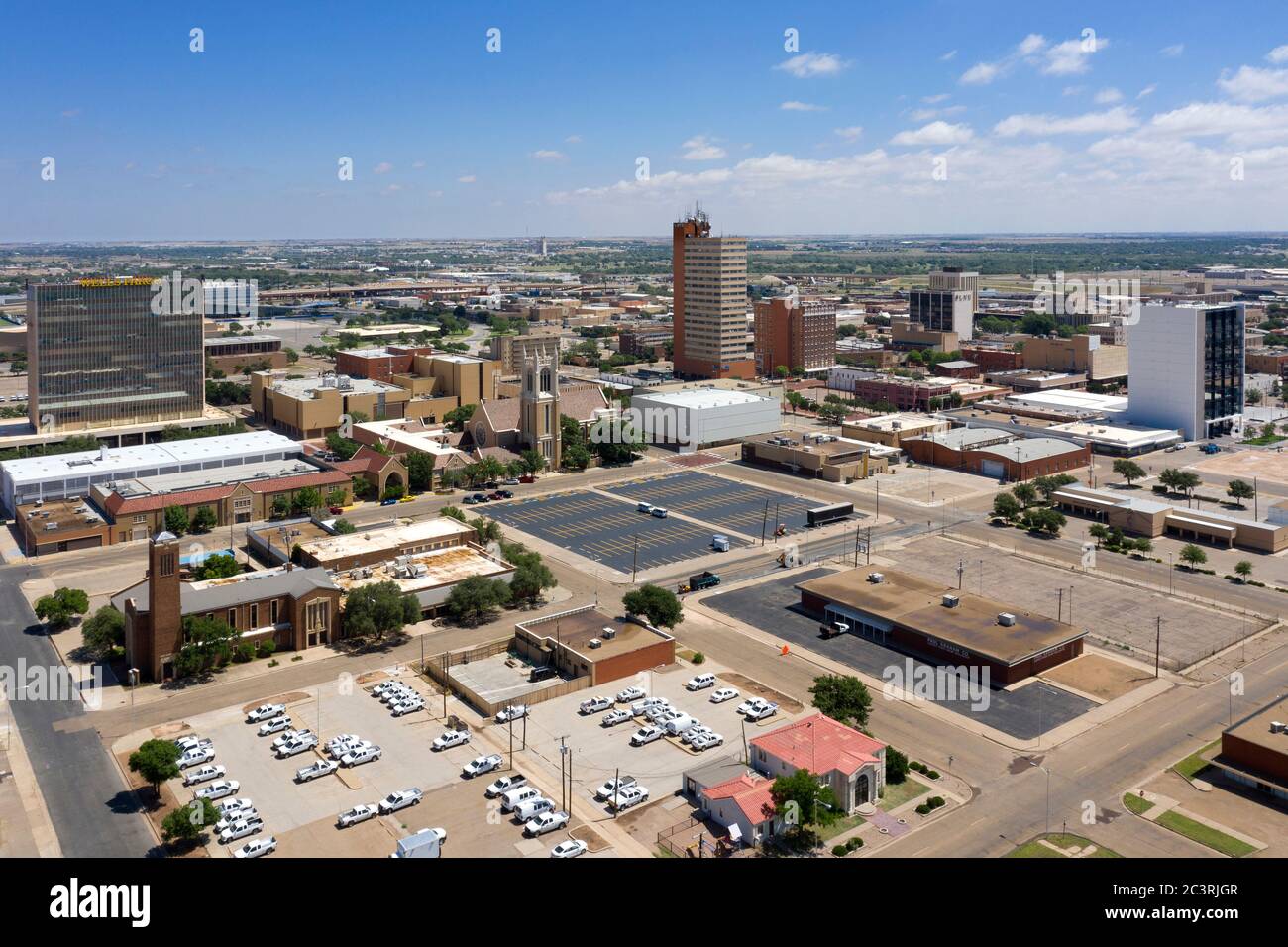 Vue aérienne de jour au-dessus de la ligne d'horizon du centre-ville de Lubbock, Texas Banque D'Images