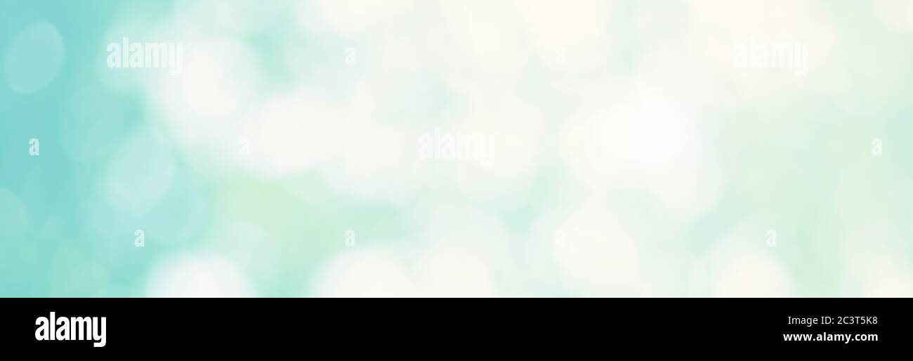 Résumé vert bokeh flou feuille printemps nature lumière ECO feuillage bleu fond concept pour la texture fraîche d'été, bio printemps calme jour, santé organique. Banque D'Images