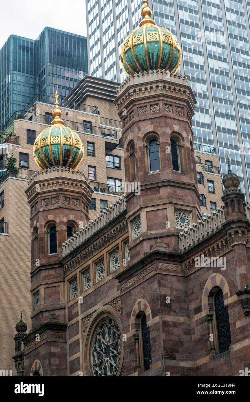 Synagogue centrale 652 Lexington Avenue Mid Town Manhattan New York. Style de renaissance mauresque 1872, le plus ancien en utilisation continue à New York. Banque D'Images