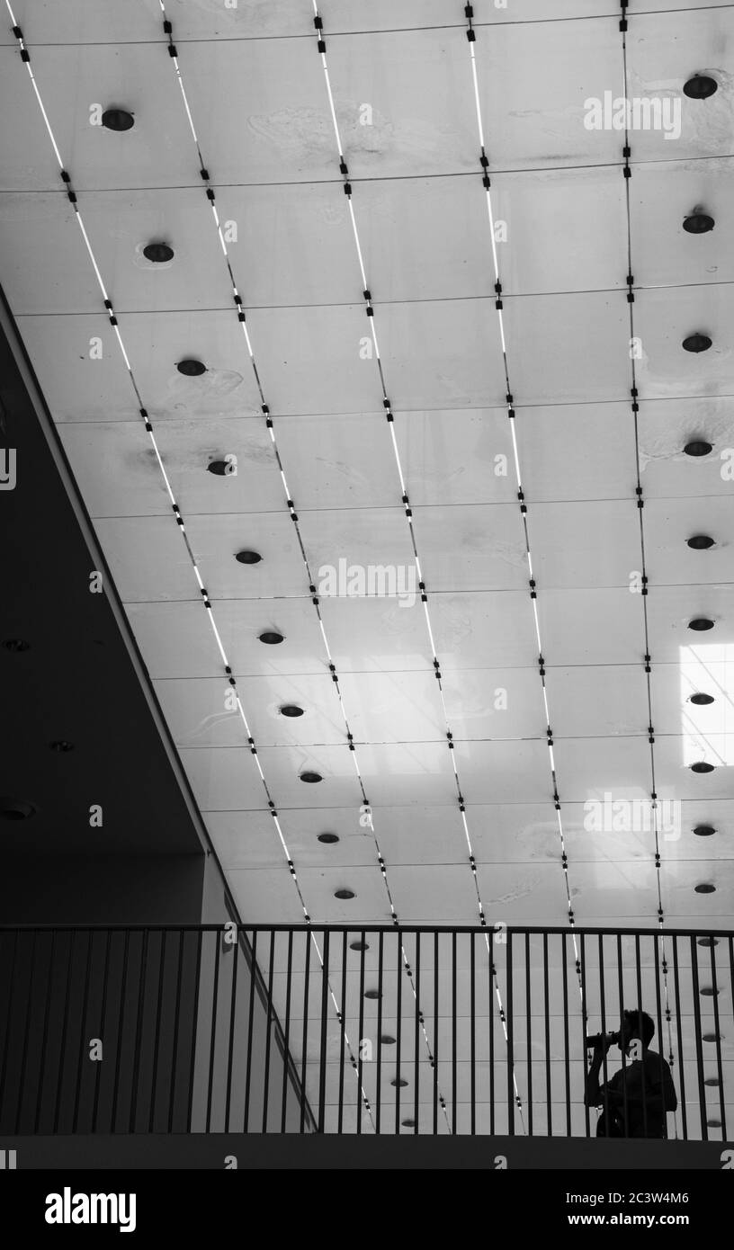 Architecture abstraite en noir et blanc. Photographié au Musée d'Art d'Israël, tel Aviv Banque D'Images