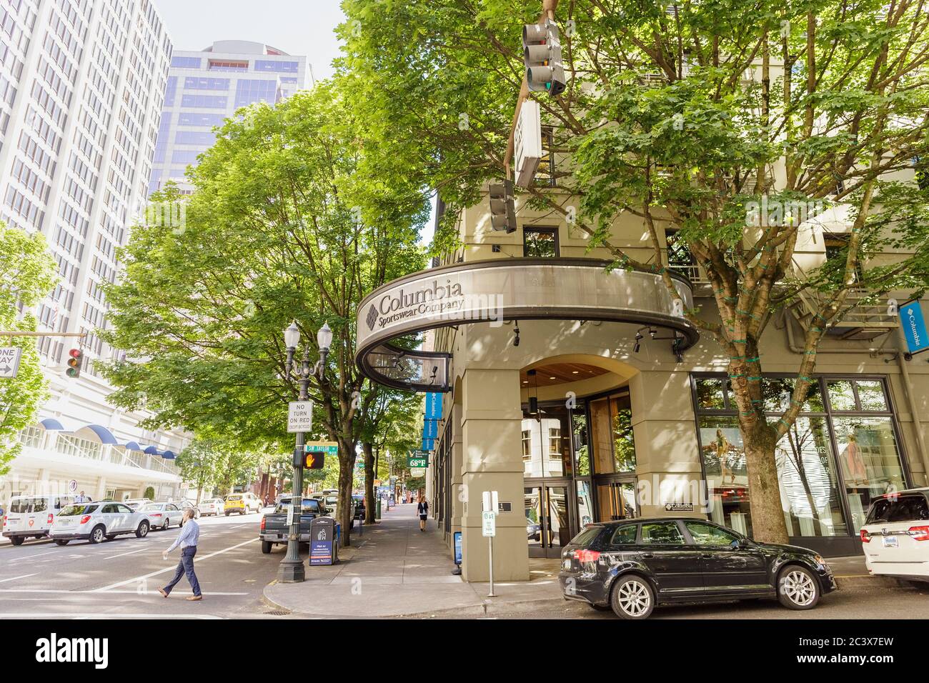 Portland, OREGON, États-Unis - 27 juin 2018 : magasin Columbia situé dans la ville de Portland centre-ville Banque D'Images