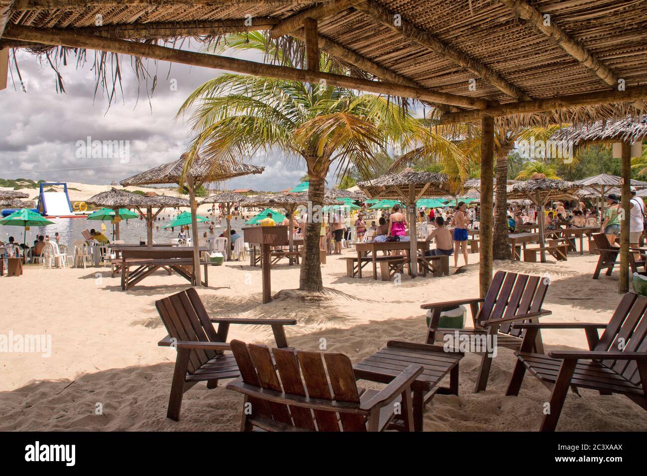Dunes de Genipabu et promenade en lagune, Natal, Brésil. Un paradis tropical pour les vacances, pour l'aventure et la détente. Banque D'Images