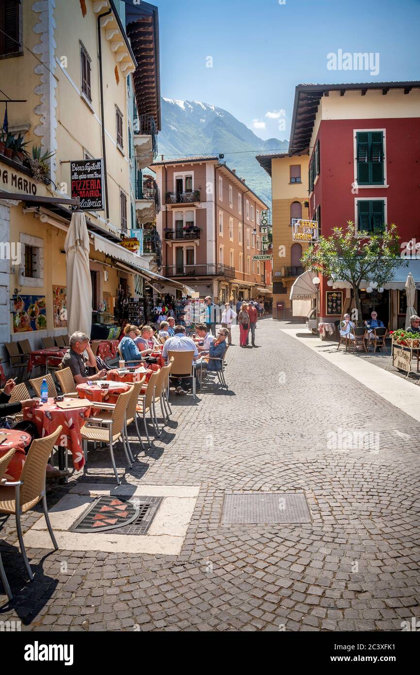 Malcesine shopping, lac de Garde Banque D'Images