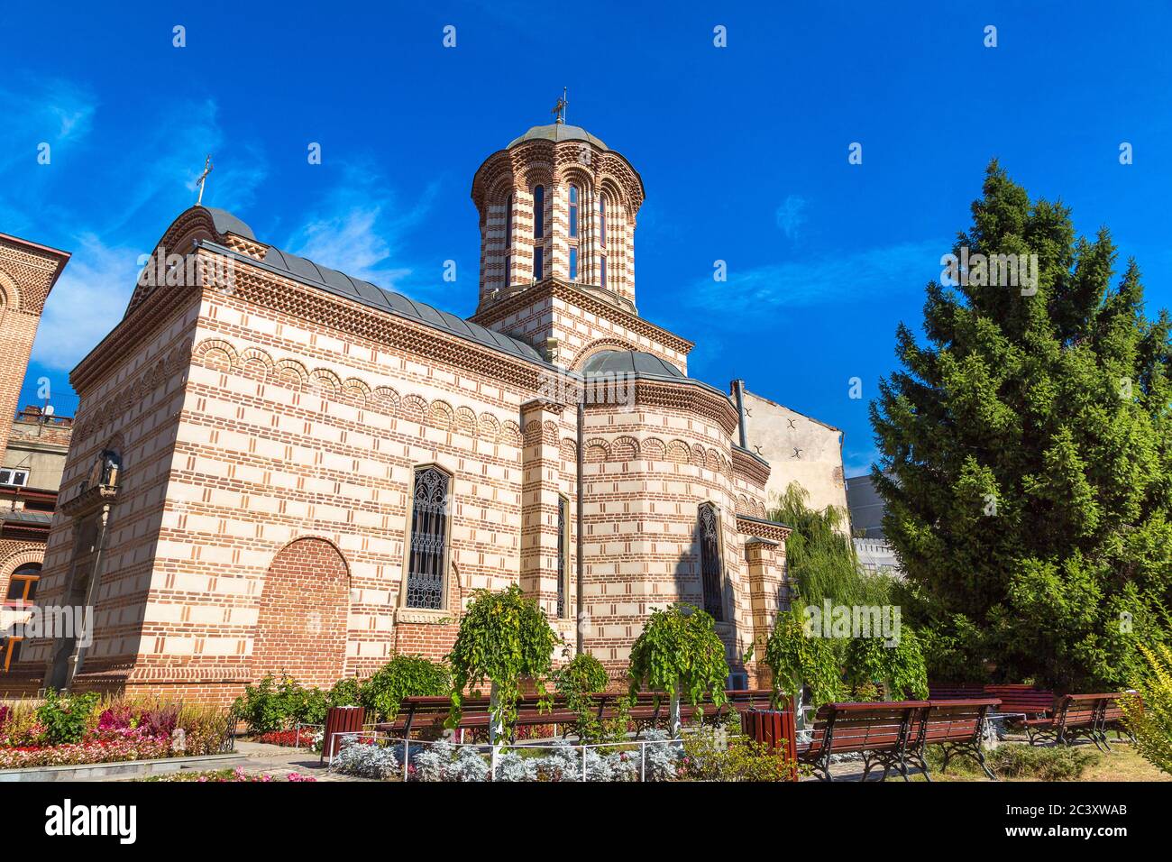 Curtea Veche la plus ancienne église en été à Bucarest, Roumanie Banque D'Images