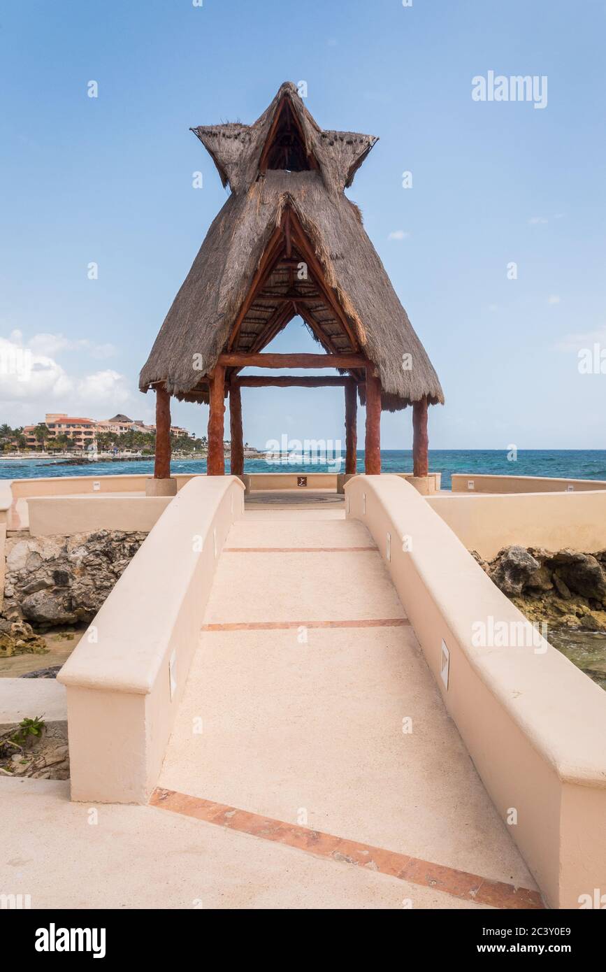 Palapa à la plage mexicaine près de cancun Banque D'Images