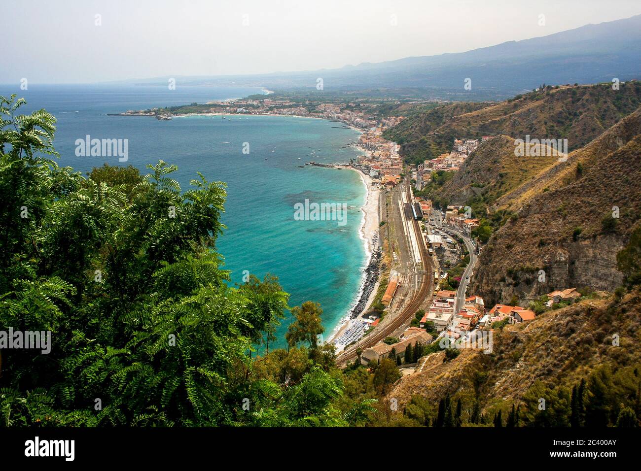 Panoramique de la côte de la mer de Taormina. (Sicile / Italie) Banque D'Images