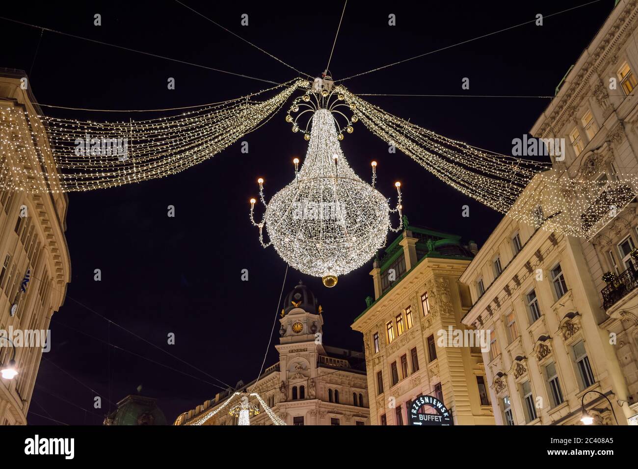 Lustre de Noël à Vienne, rue Graben, Autriche. Banque D'Images