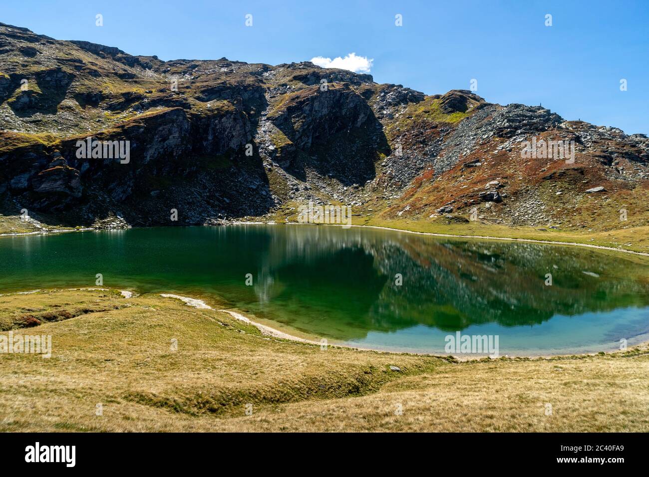 Der Selvasee über der Alp Selva, région de Zervreila, Valser Tal, Grisons. Banque D'Images