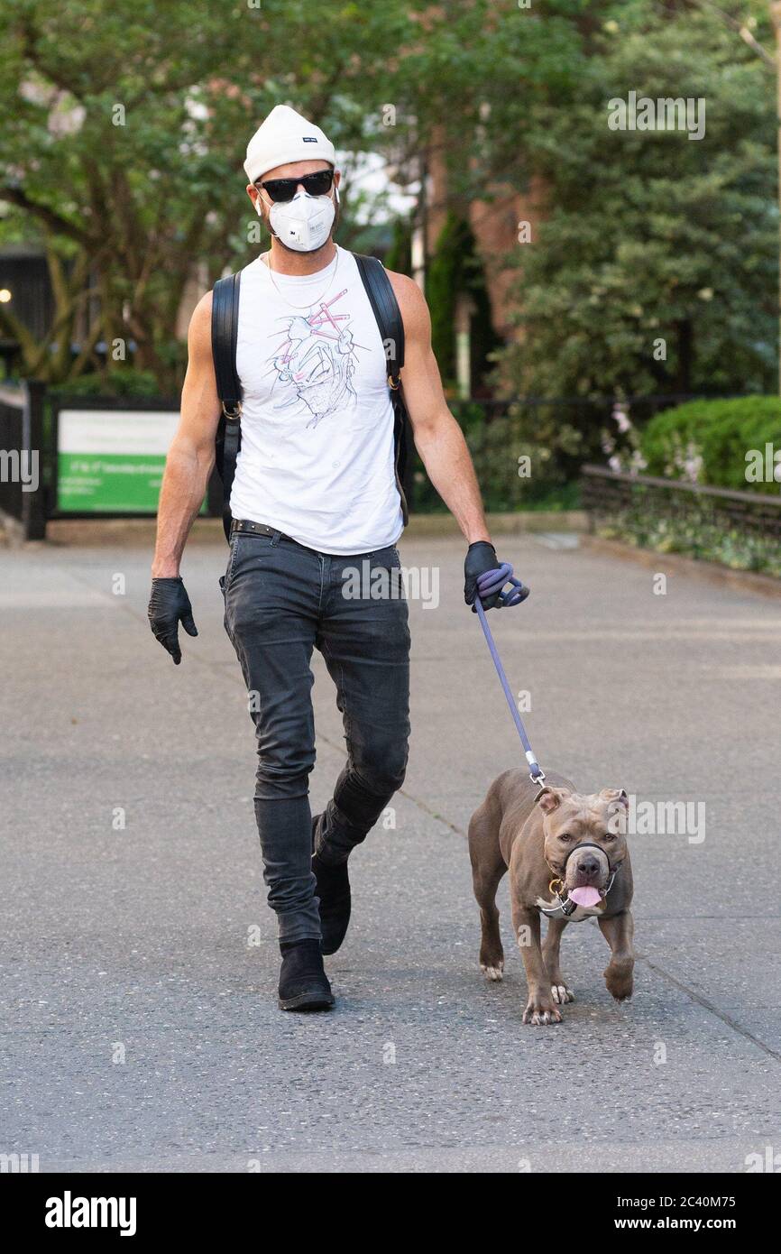 New York, NY, États-Unis. 22 juin 2020. Justin Theroux Out and about for Celebrity candids - mon, Greenwich Village, New York, NY 22 juin 2020. Crédit : RCF/Collection Everett/Alamy Live News Banque D'Images