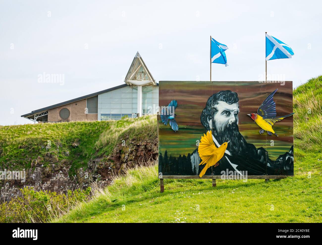 Centre de loisirs Dunbar avec portrait de John Muir, écologiste et naturaliste, Dunbar, East Lothian, Écosse, Royaume-Uni Banque D'Images
