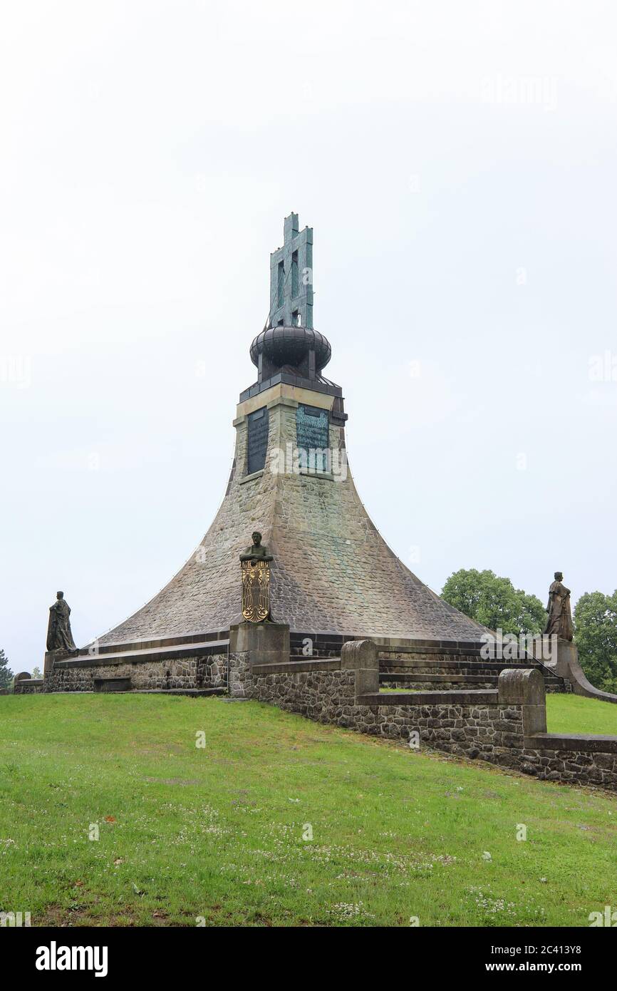 Mémorial du Cairn de la paix, Slavkov, République tchèque. Le Cairn of Peace Memorial est le premier mémorial de paix en Europe. Banque D'Images