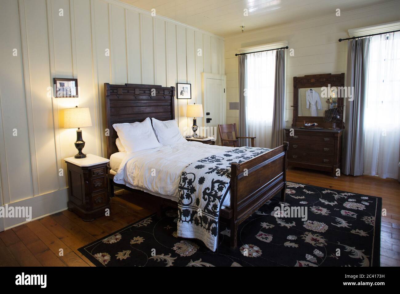 La suite Clark Gable, la chambre où le célèbre acteur a souvent séjourné, au Wolf Creek Inn à Wolf Creek, Oregon, États-Unis. Banque D'Images