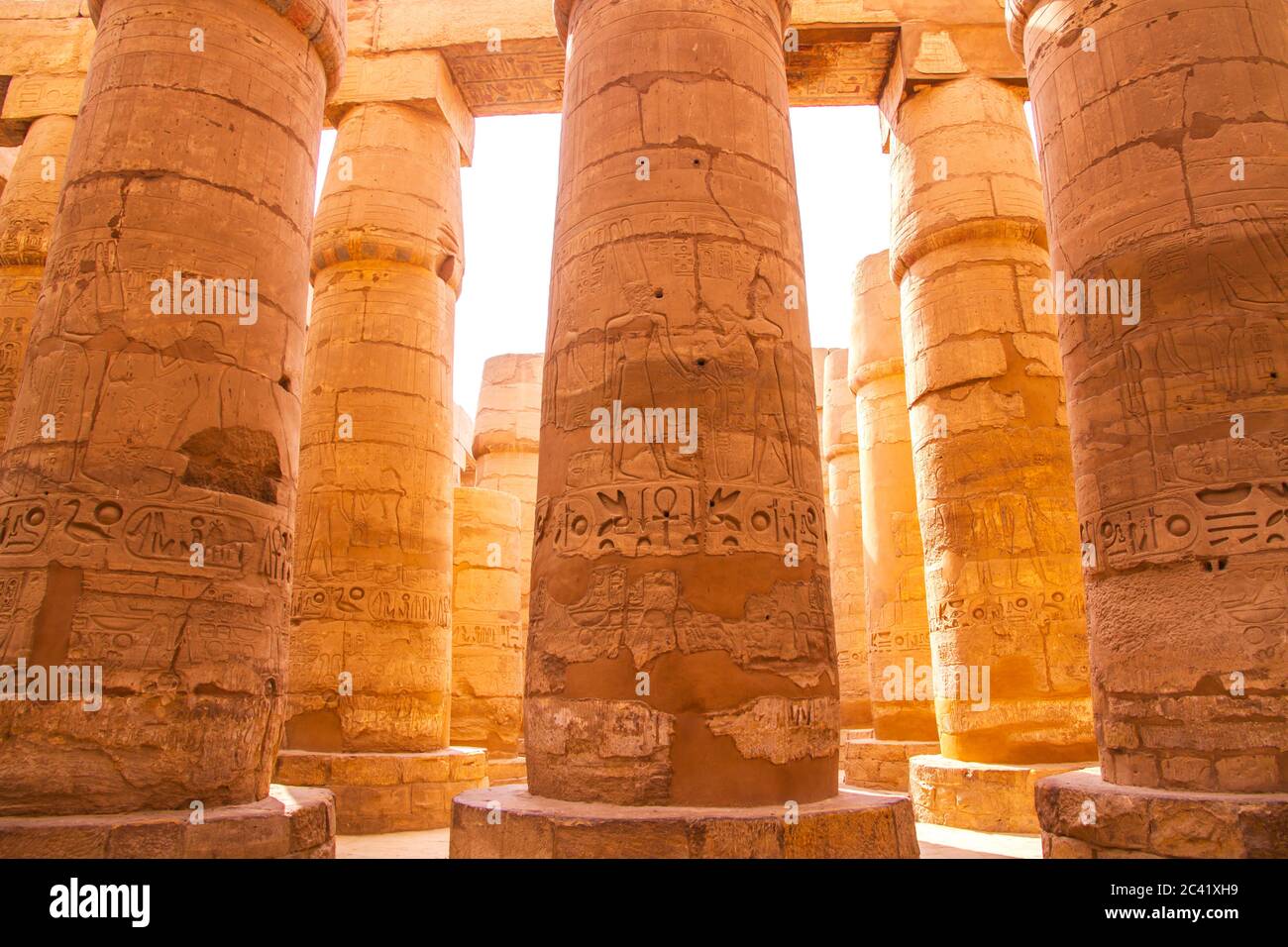 Ruines antiques du temple de Karnak, site classé au patrimoine mondial de l'UNESCO, Louxor, Égypte. Banque D'Images