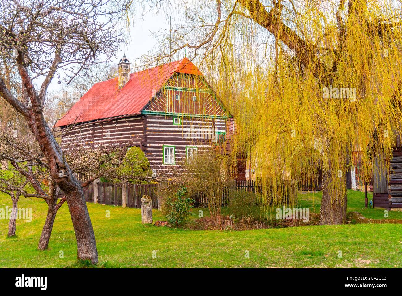 Kopic Farmhouse, Tchèque: Kopicuv statek. Maison rurale traditionnelle dans le Paradis tchèque. Banque D'Images