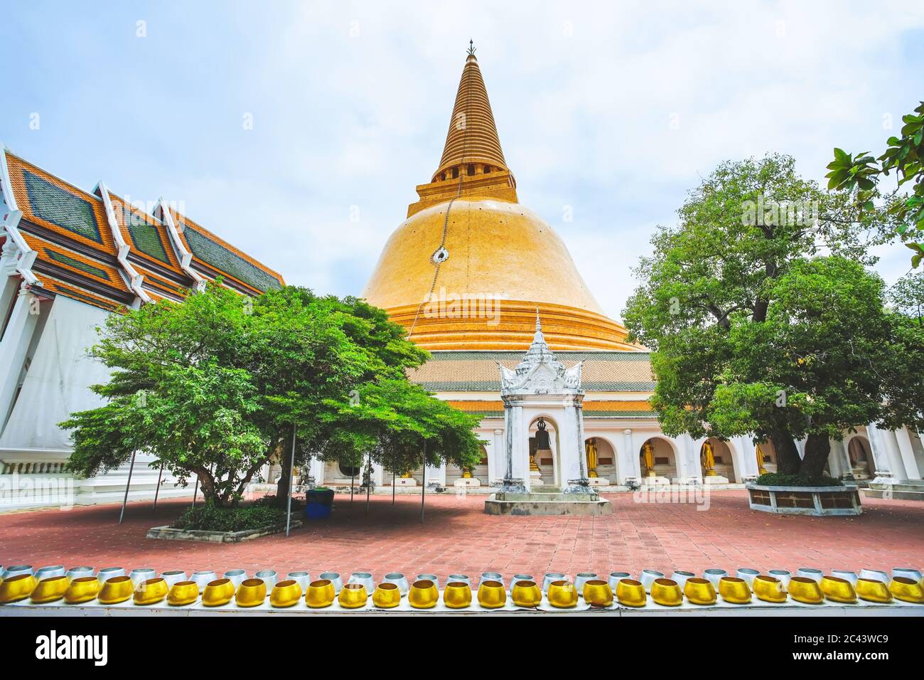 Le plus haut Stupa en Thaïlande Phra Pathomchedi dans la province de Nakhon Pathom, en Thaïlande. Banque D'Images