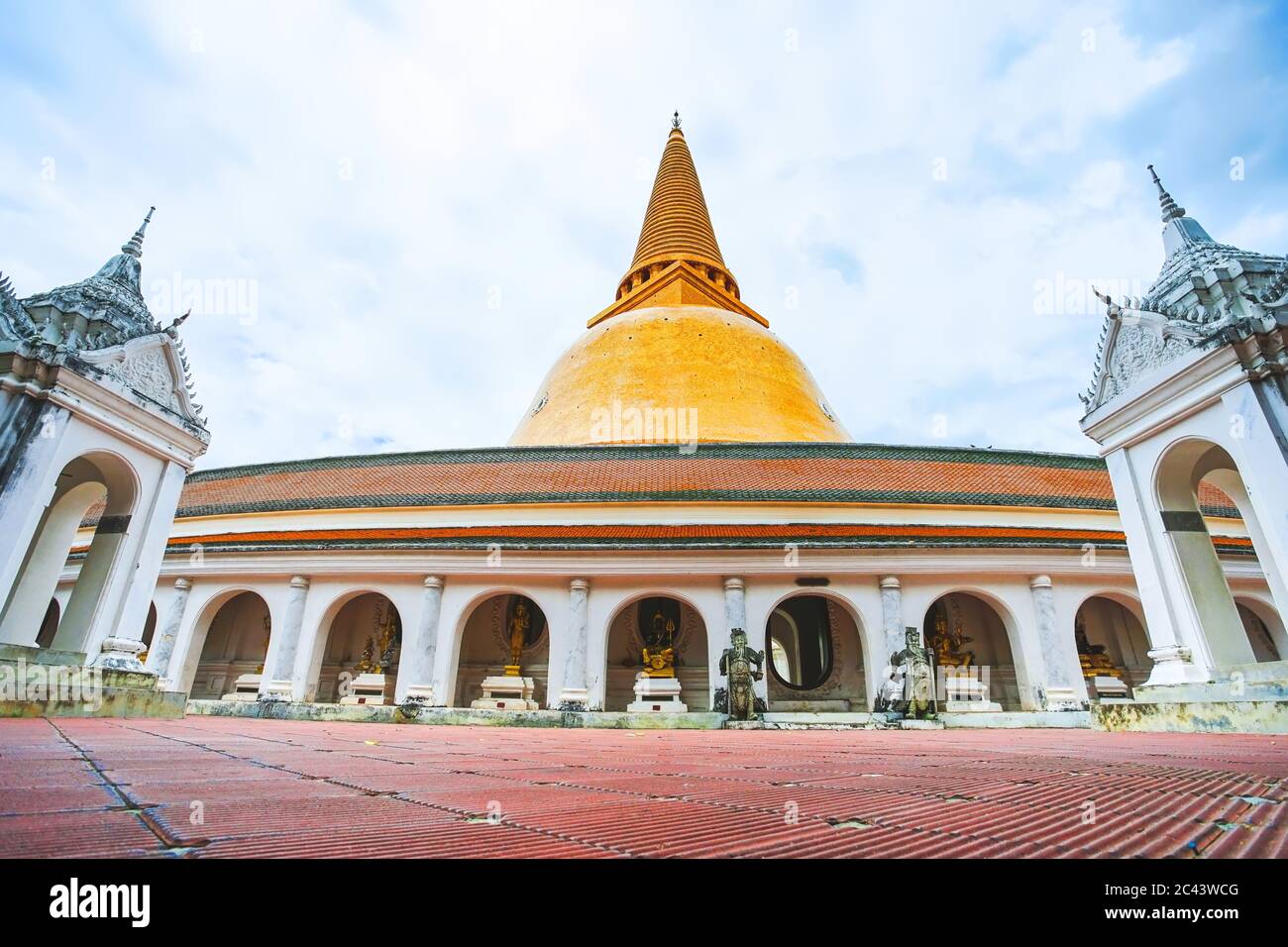 Le plus haut Stupa en Thaïlande Phra Pathomchedi dans la province de Nakhon Pathom, en Thaïlande. Banque D'Images