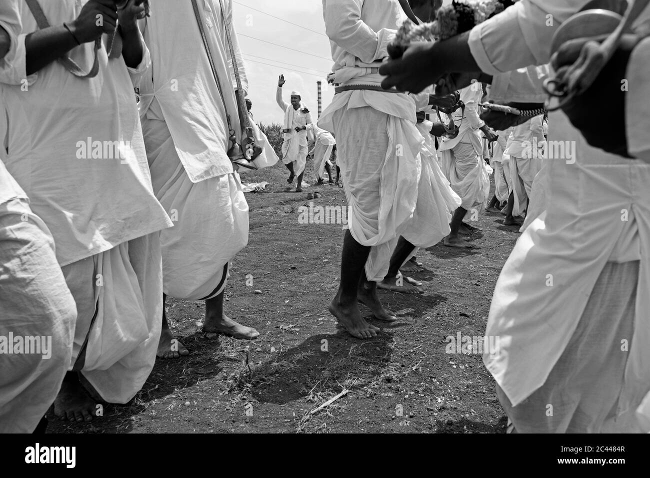 L'image du peuple Varkari mars annuel palanquin procession à Pandharpur, Maharashtra, Inde, Asie Banque D'Images