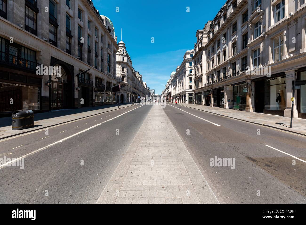 Royaume-Uni, Londres, vide la rue Regent's par une journée ensoleillée Banque D'Images