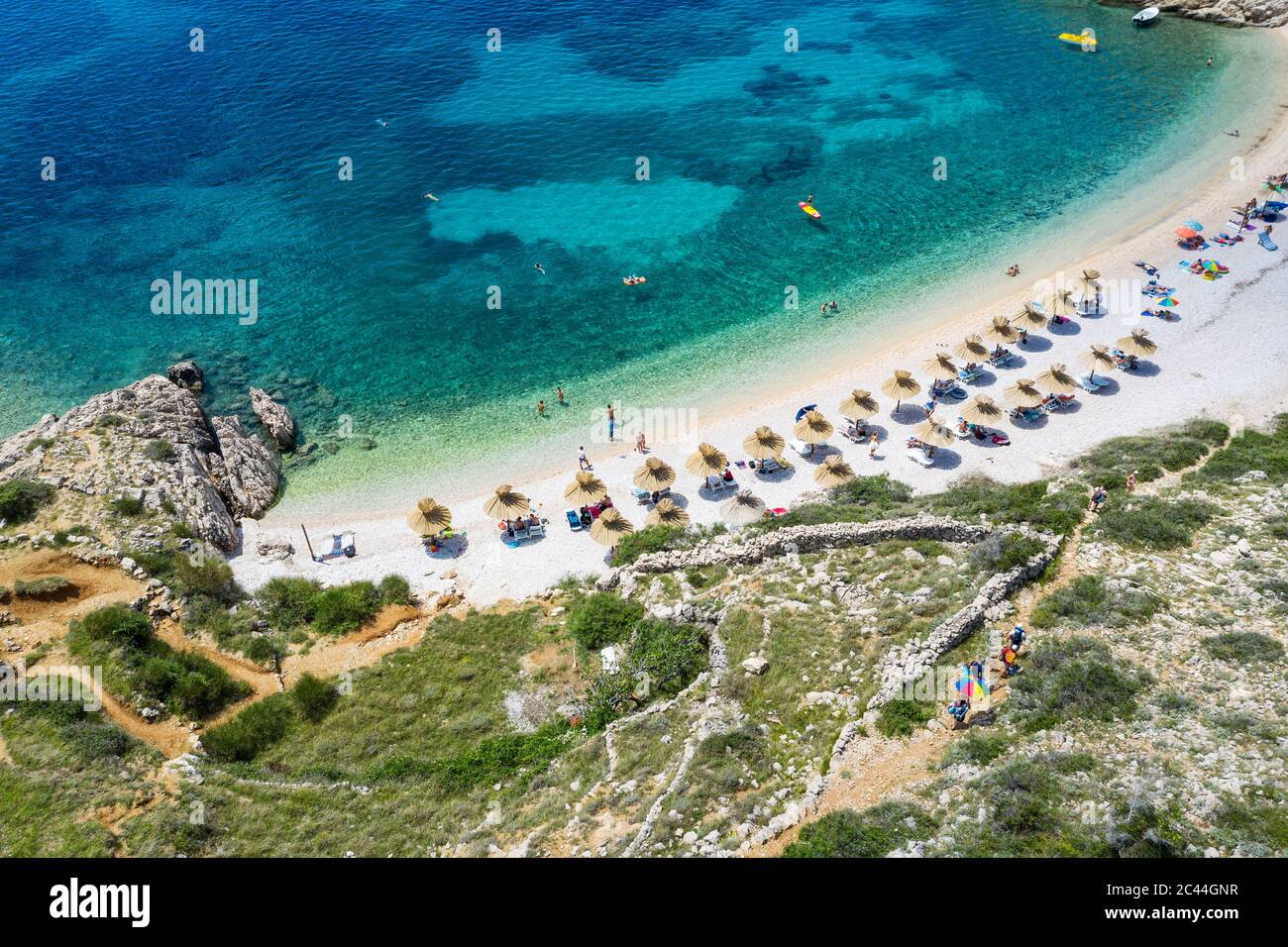 Vue aérienne de la plage de l'île de Krk Banque D'Images