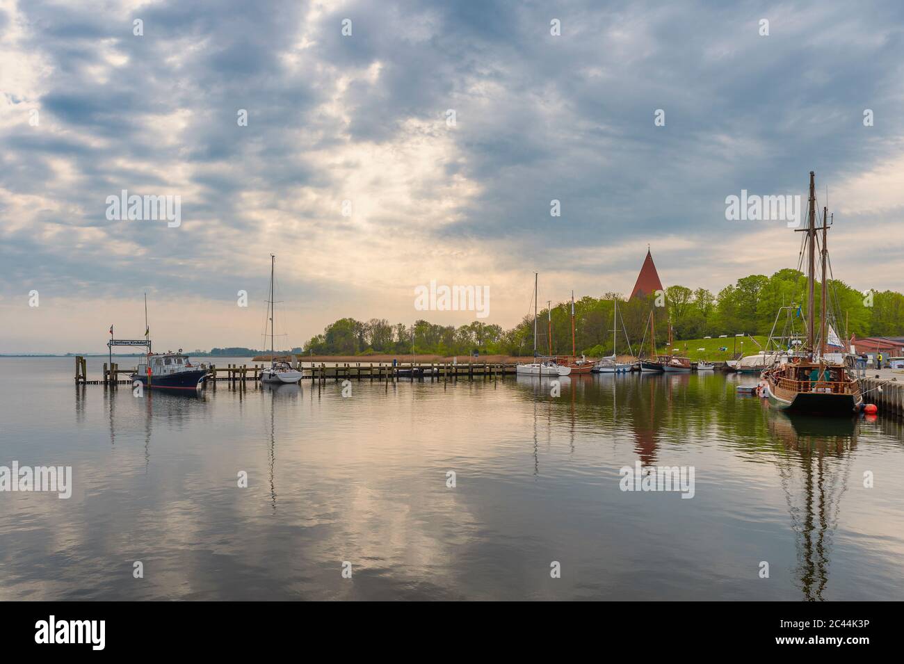 Allemagne, Mecklenburg-Vorpommern, Poel Island, Kirchdorf, port Banque D'Images