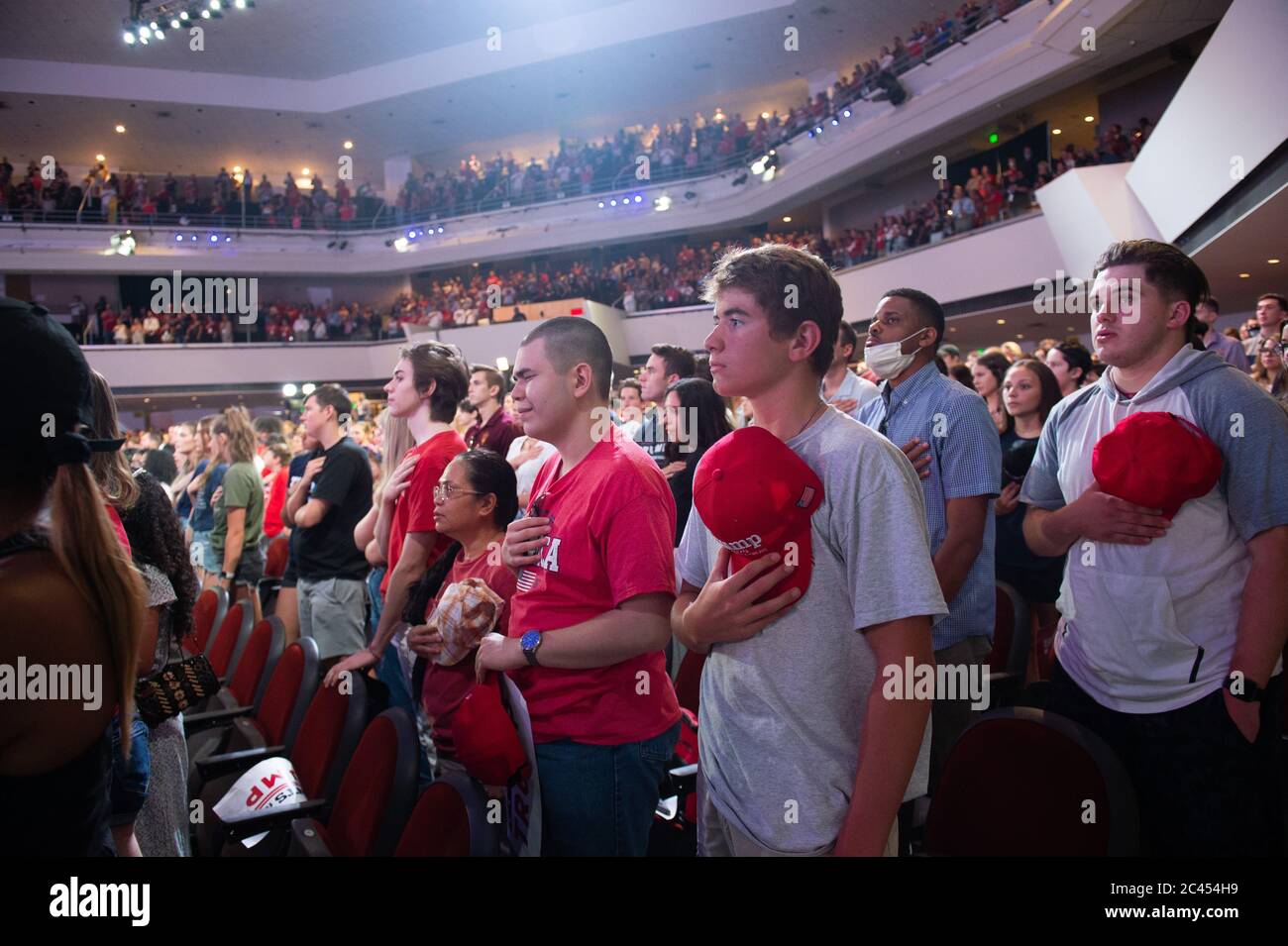 Phoenix AZ, États-Unis. 23 juin 2020. Étudiants de Trump à l'événement Turning point à l'église Dream City Church de Phoenix, Arizona, le 23 juin 2020. Banque D'Images