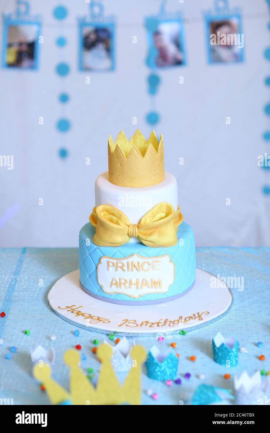 Decoration D Anniversaire Pour Garcon Gateau D Anniversaire Photo Stock Alamy