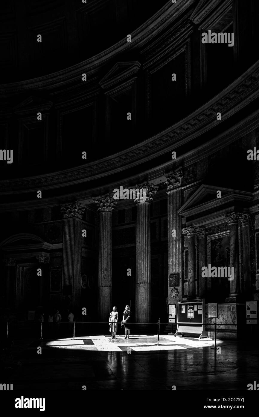 Panthéon de Rome le jour du solstice d'été Banque D'Images