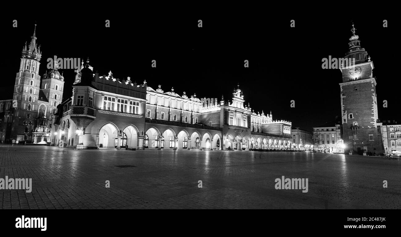 Place de Cracovie, Pologne la nuit Banque D'Images